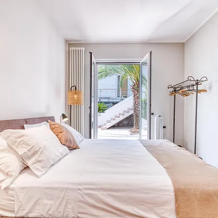 Appartamento Luce Del Sol With Pool Alassio