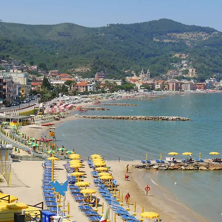 Luce Del Sol With Pool Appartement *