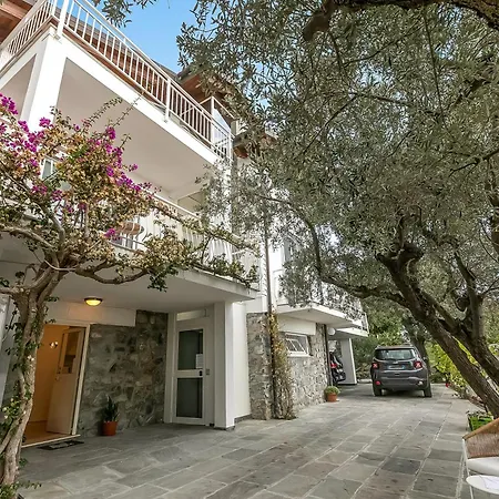 Luce Del Sol With Pool Alassio