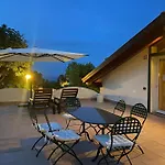 Apartmán Luce Del Sol With Pool Alassio