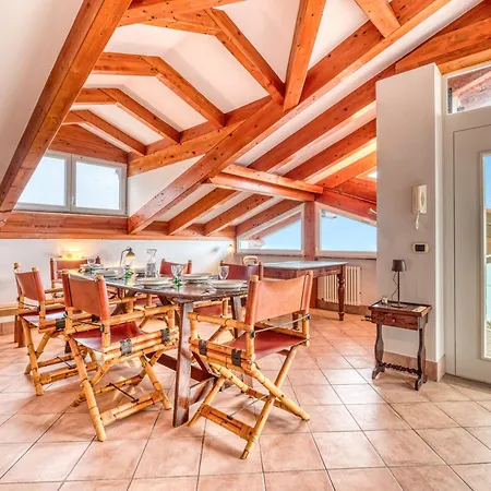 Luce Del Sol With Pool Alassio