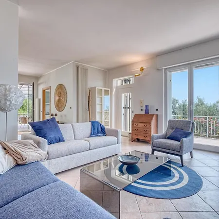 Luce Del Sol With Pool *