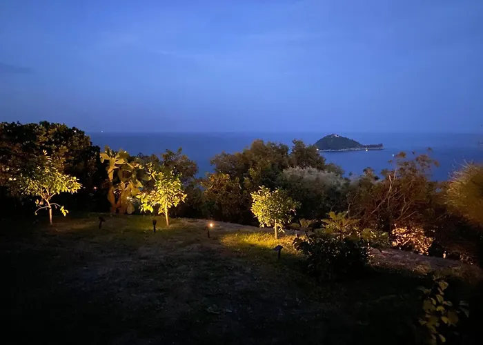 아파트 Luce Del Sol With Pool *