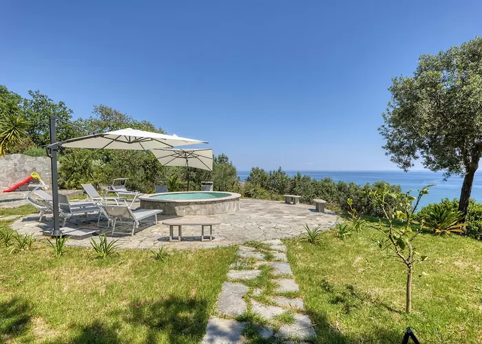 Luce Del Sol With Pool Lejlighed Alassio