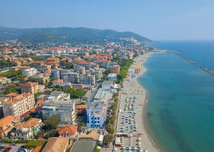 Luce Del Sol With Pool * Alassio