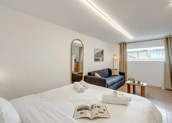 アパート Luce Del Sol With Pool *