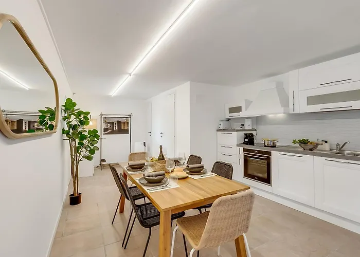 Luce Del Sol With Pool アパート アラッシオ