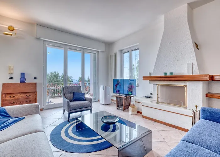 Luce Del Sol With Pool 알라시오